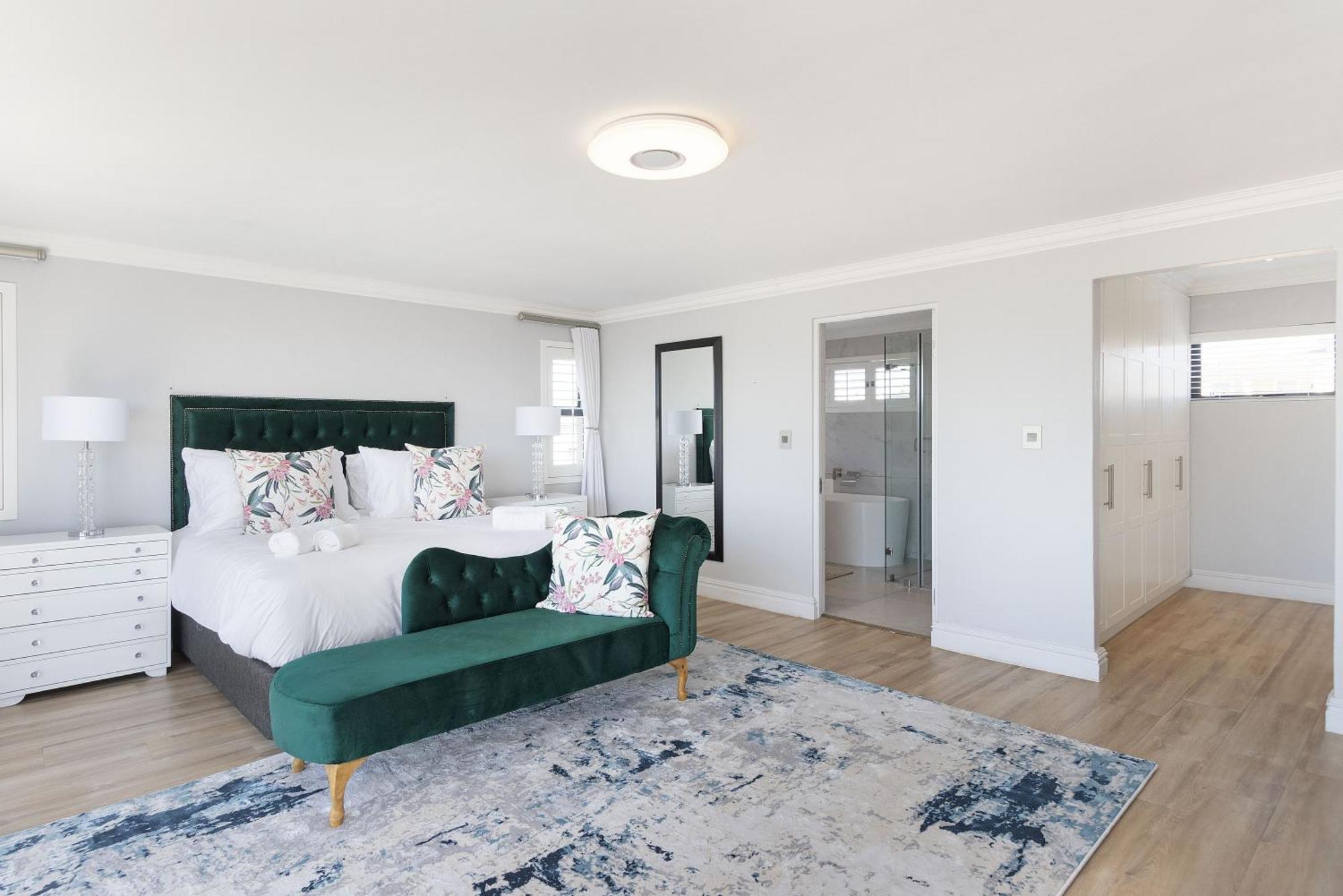 Balmoral 14 By Hostagents